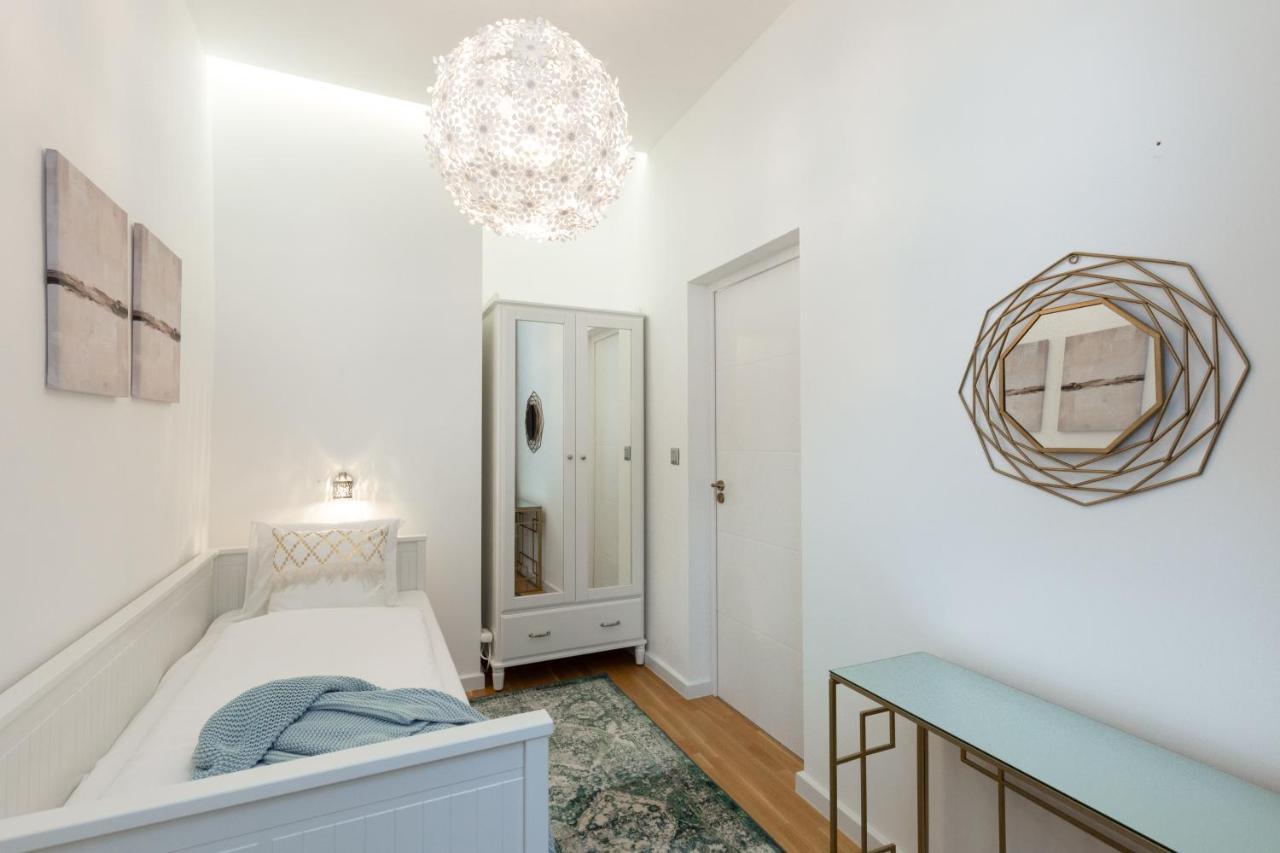 Space And Style In The Heart Of Budapest W 2Br&2Bt المظهر الخارجي الصورة