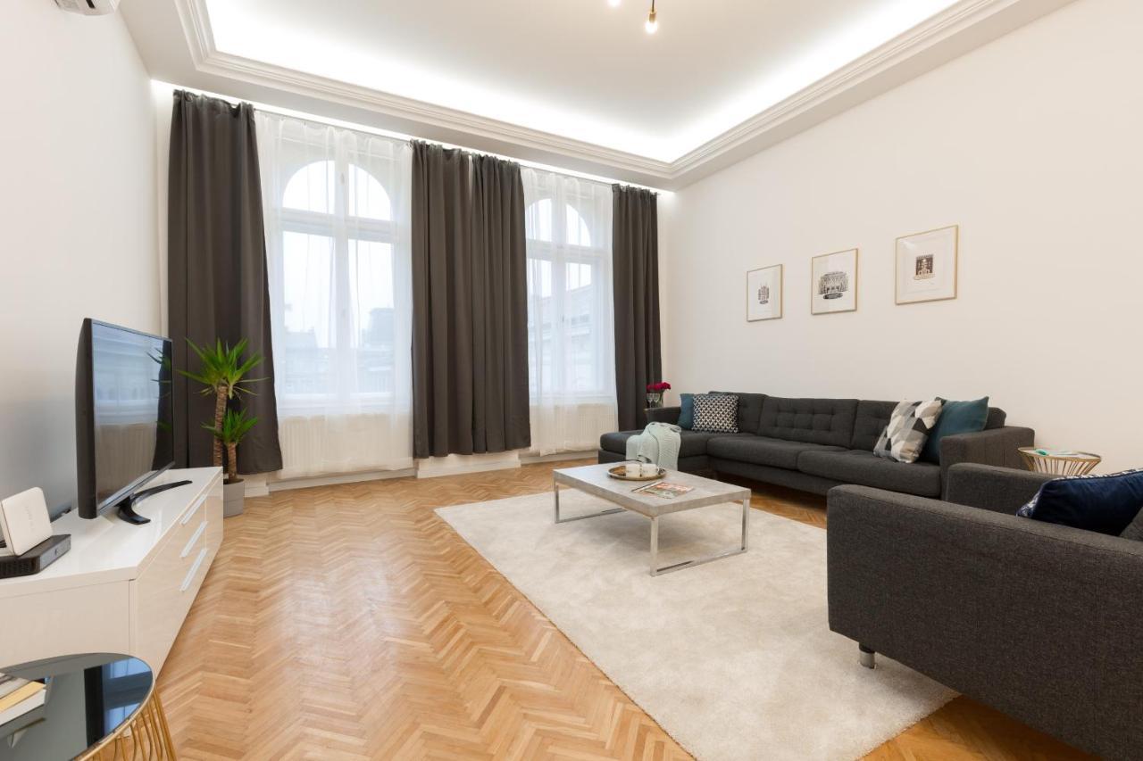 Space And Style In The Heart Of Budapest W 2Br&2Bt المظهر الخارجي الصورة